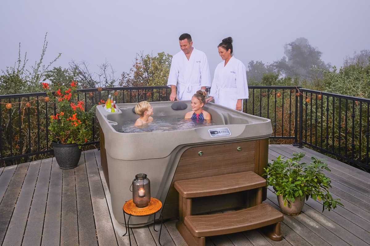 Azure® FreeFlow™ Collection Hot Tubs Swim spas Jacuzzis · AQUAPOOL SPAS