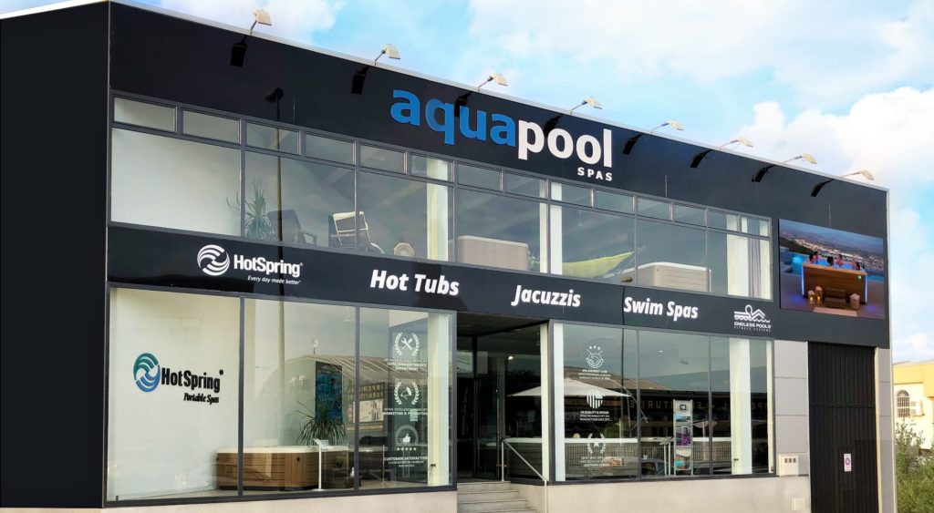 haspel gebonden Interpretatie Showrooms | Hot Tubs | Swim spas | Jacuzzis · AQUAPOOL SPAS